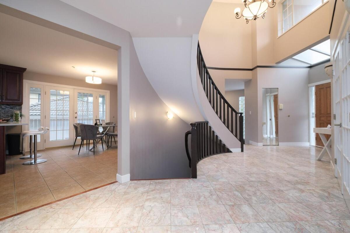 Spacious 4Br W Ensuites Mins To Downtown Yvr Ubc Vancouver Ngoại thất bức ảnh