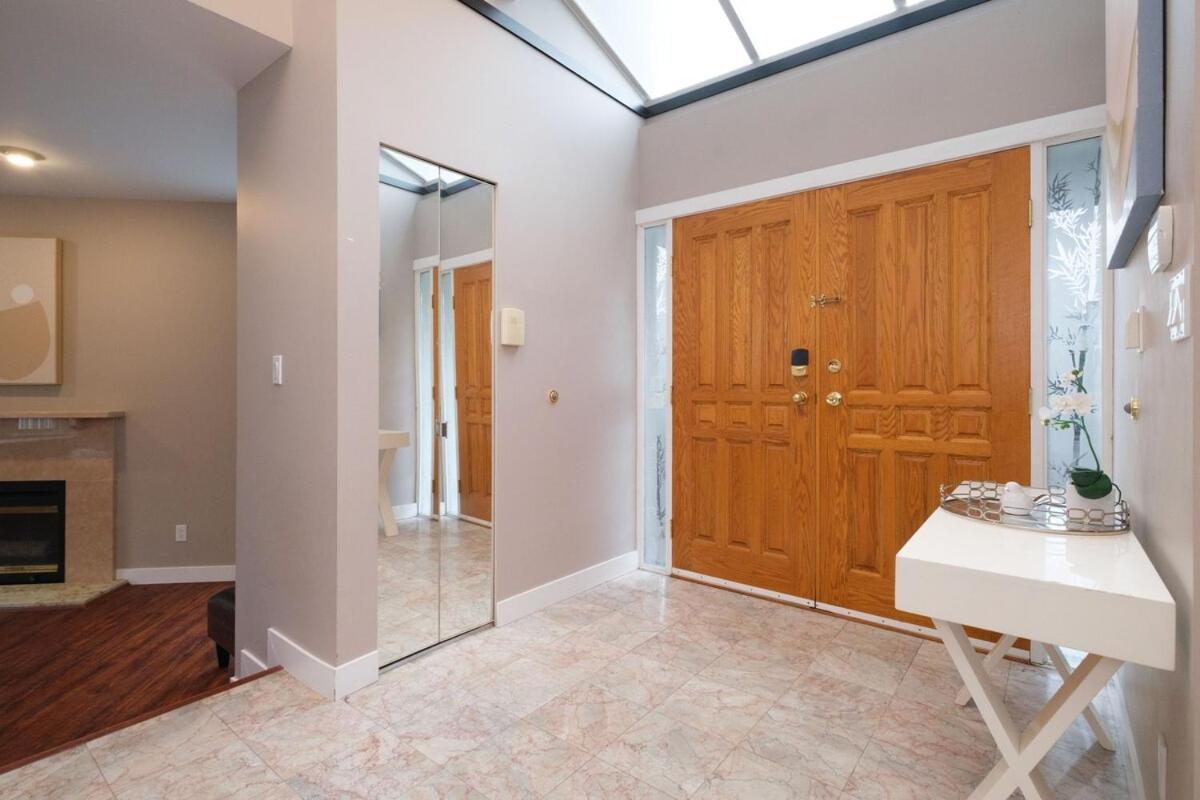 Spacious 4Br W Ensuites Mins To Downtown Yvr Ubc Vancouver Ngoại thất bức ảnh