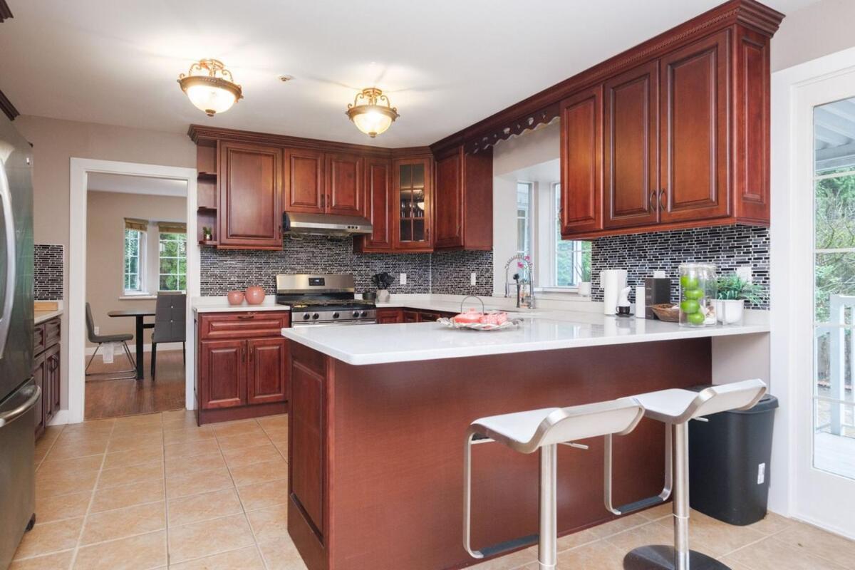 Spacious 4Br W Ensuites Mins To Downtown Yvr Ubc Vancouver Ngoại thất bức ảnh