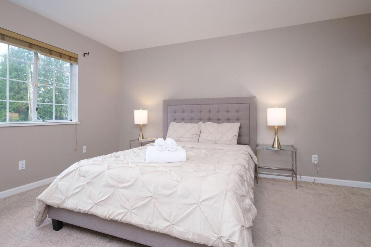 Spacious 4Br W Ensuites Mins To Downtown Yvr Ubc Vancouver Ngoại thất bức ảnh