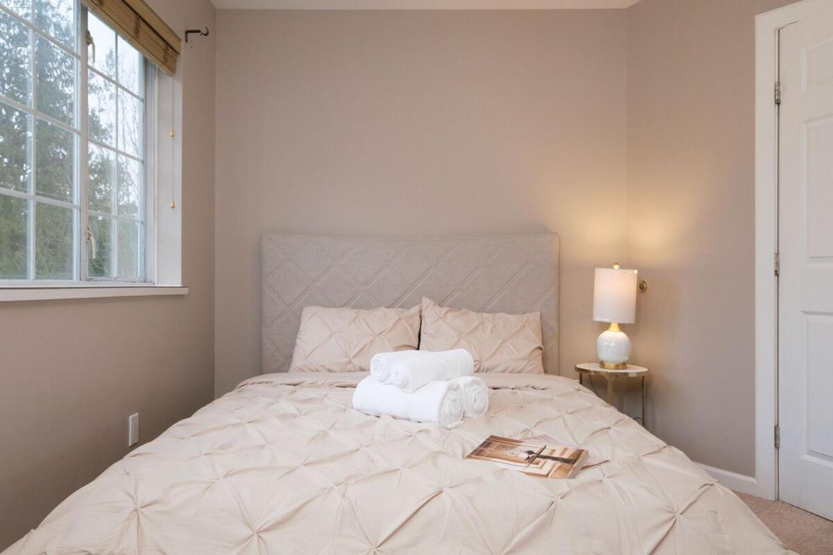 Spacious 4Br W Ensuites Mins To Downtown Yvr Ubc Vancouver Ngoại thất bức ảnh